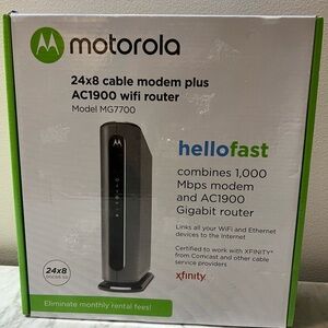 MOTOROLA
24x8 cable modem plus
AC1900 wifi router
Model MG7700
Used